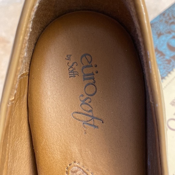 Euro soft pumps Womens Leather wood like heel office career Event Size 7.5 M - Picture 9 of 10